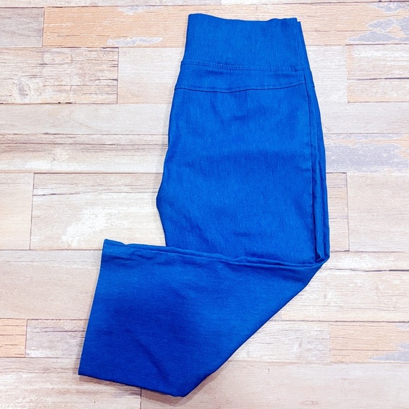 ANONYME SANS TOI Blue capri pants - Picture 1 of 9